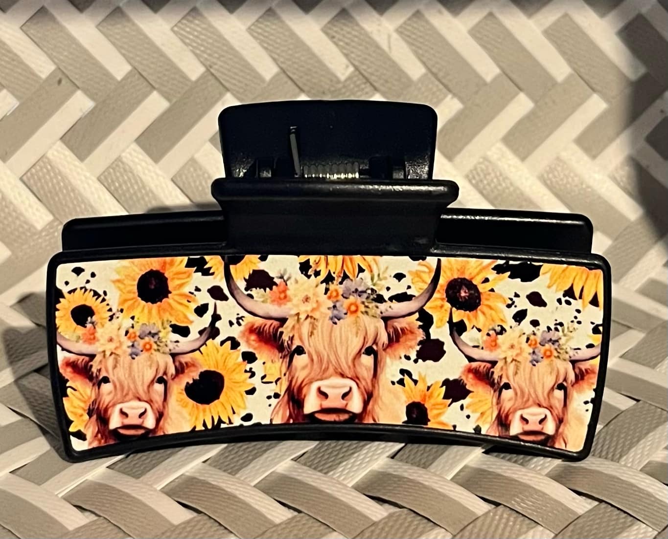 Highland Cow & Sunflowers - Claw Clip